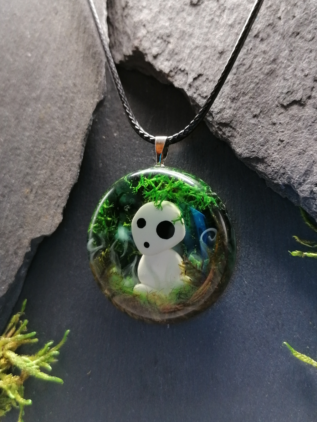 Kodama Necklace (dark)