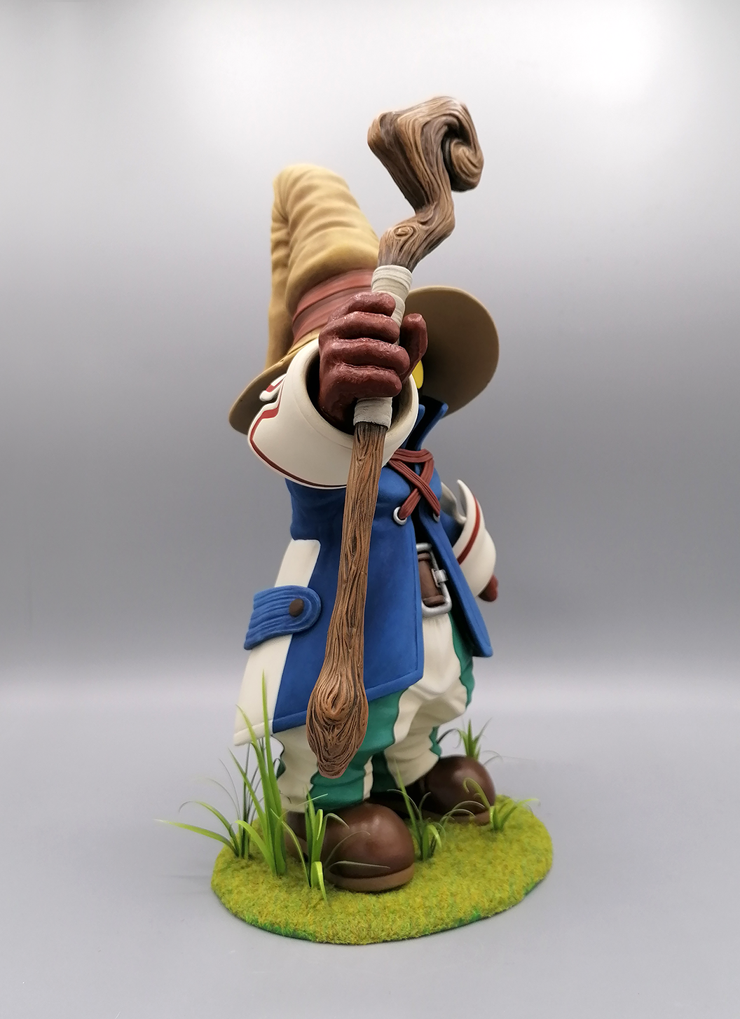 Vivi Sculpture