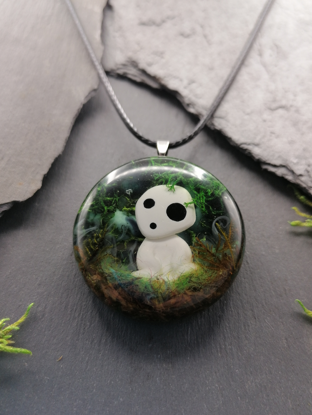 Kodama Necklace (dark)