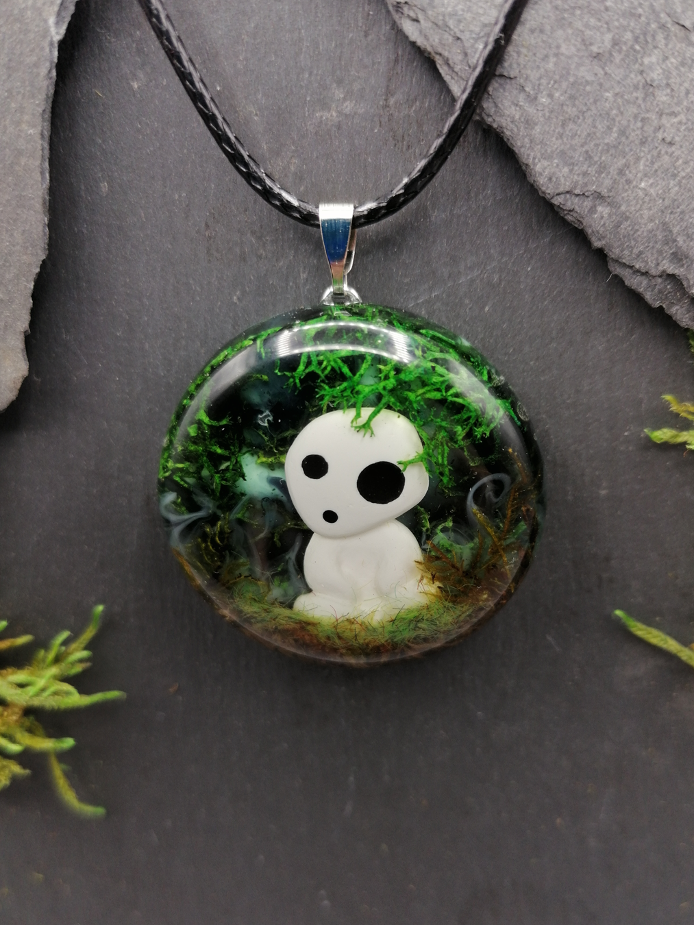 Kodama Necklace (dark)