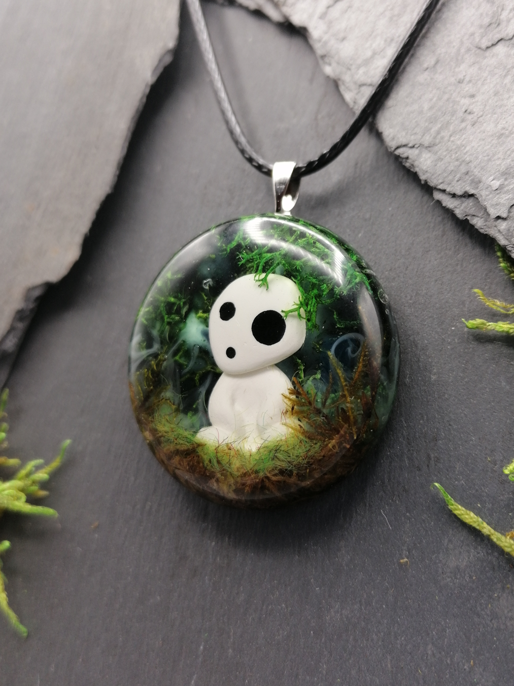 Kodama Necklace (dark)